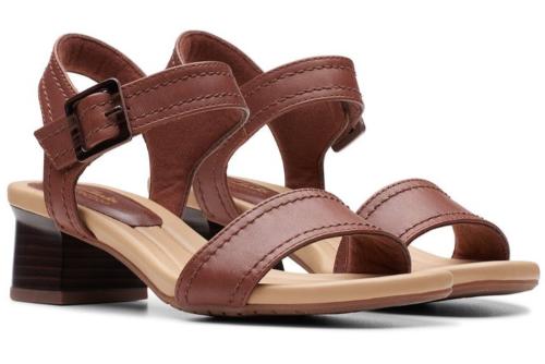 Rockstud Sandals Maroon