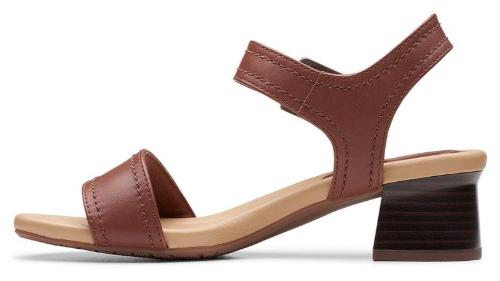 Rockstud Sandals Maroon