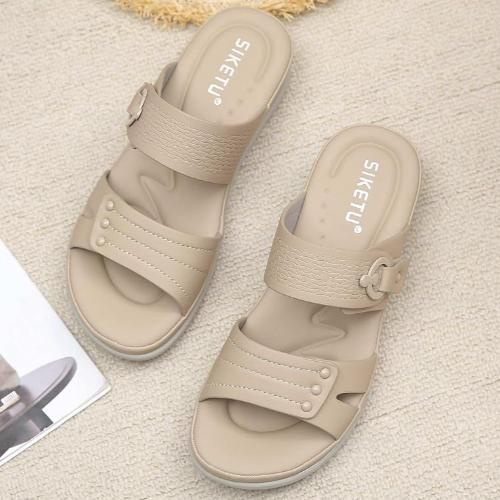 Rockstud Sandals Tan